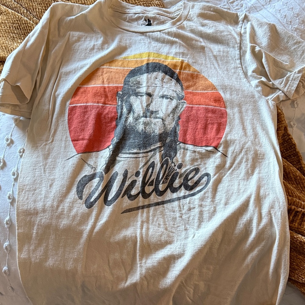 Beige Willie Nelson band tee